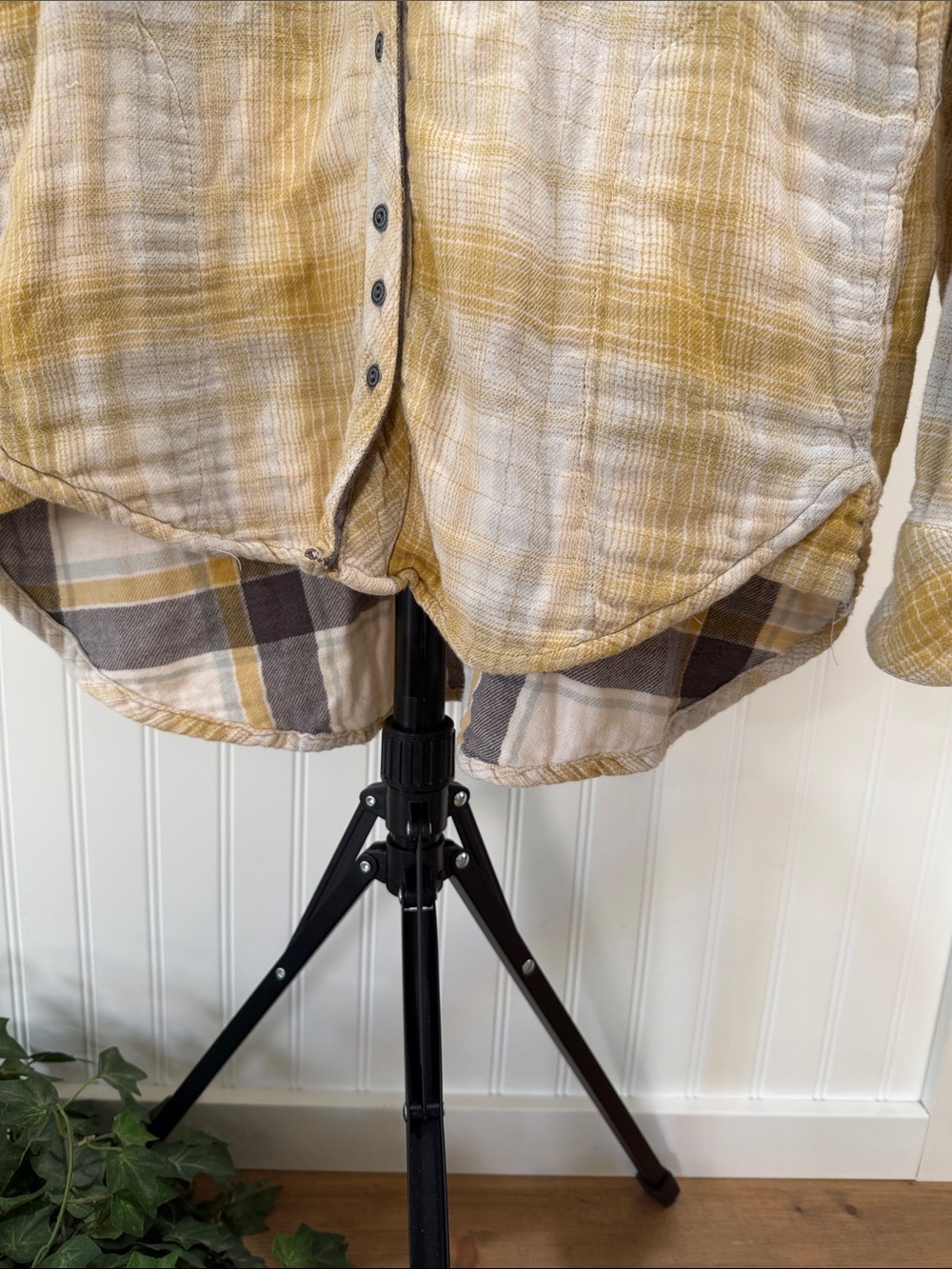 #871 FREE PEOPLE Mustard Yellow Plaid Button-Down SUPER SOFT w POCKETS! - Picture 7 of 12